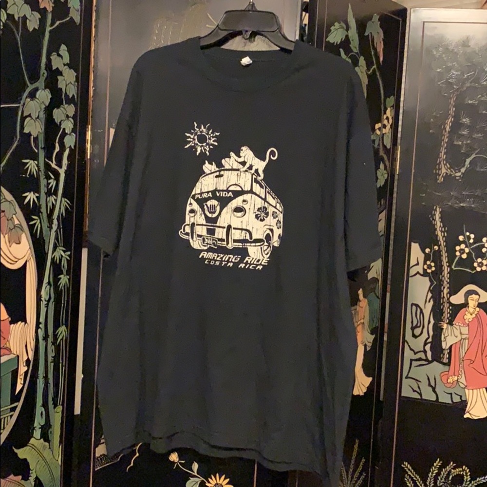 Pura Vida bus graphic shirt